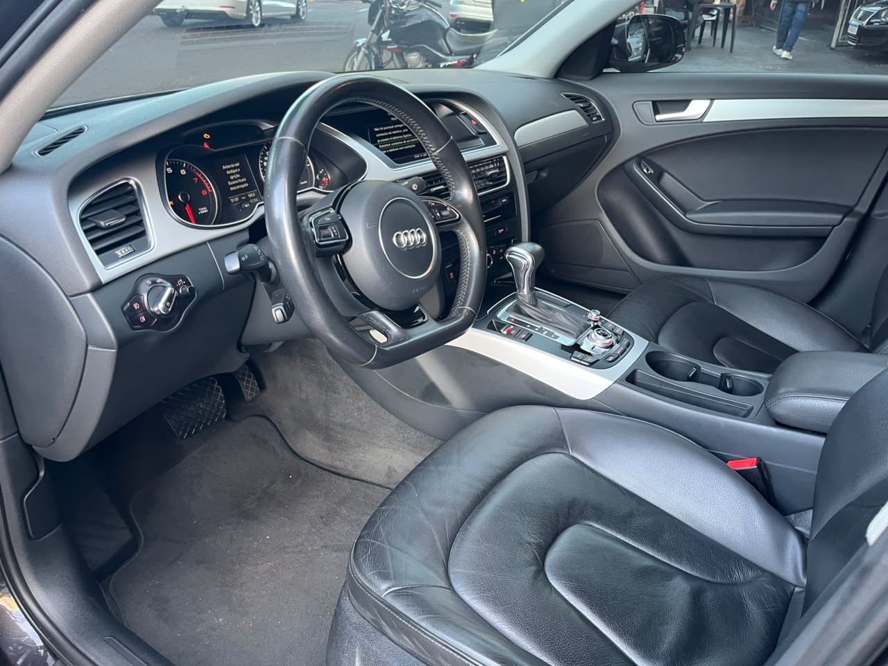 Audi A4 S Line 1.8 TFSI - foto 17